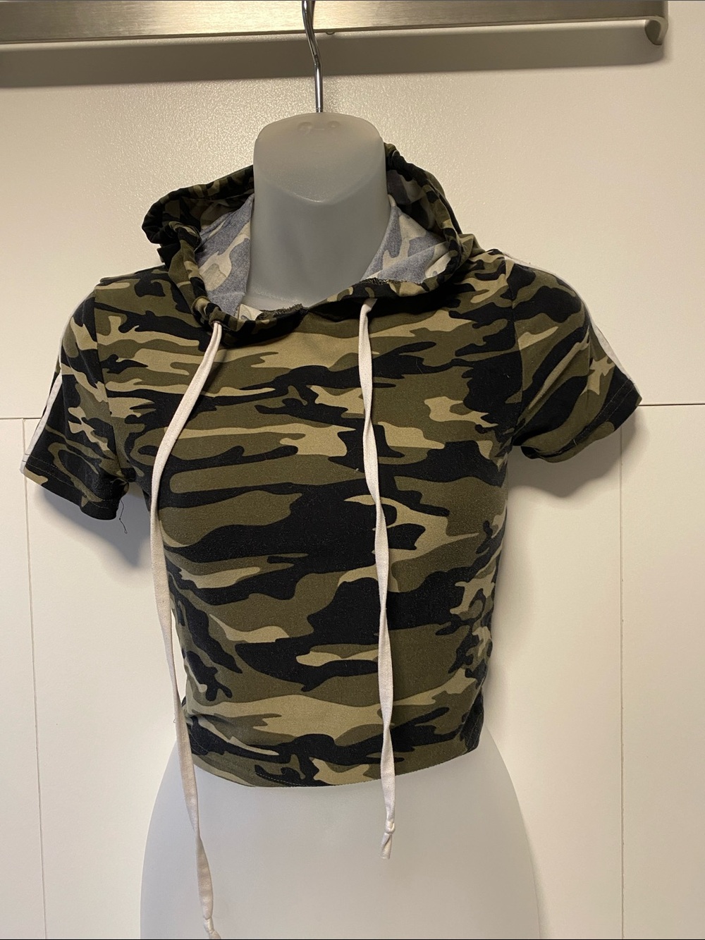 Camo crop top